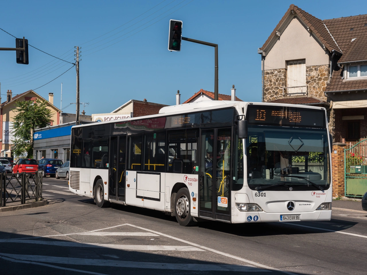 Bus
