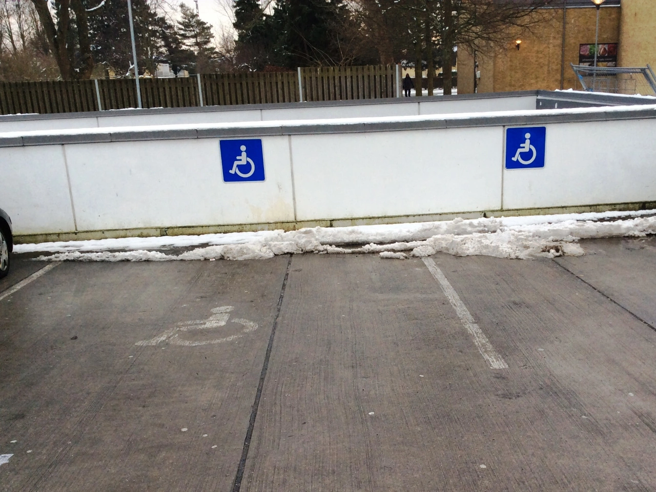 Behindertenparkplatz