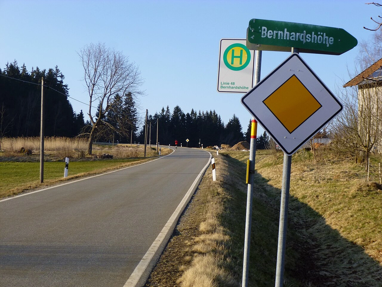 Priority road