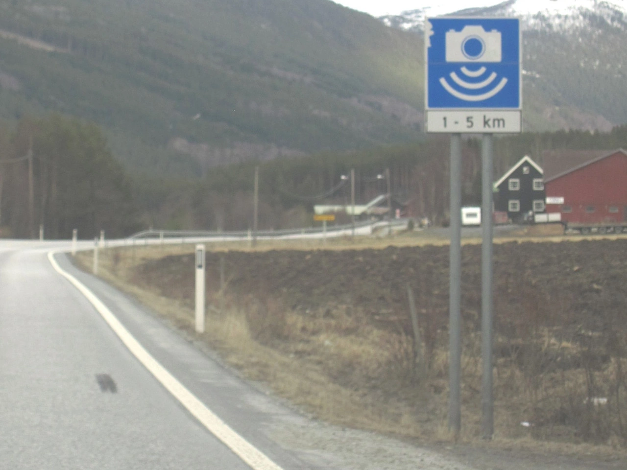 Radar speed sign