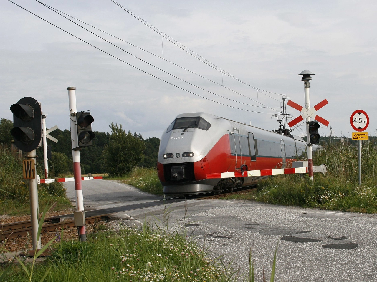 Railway crossing