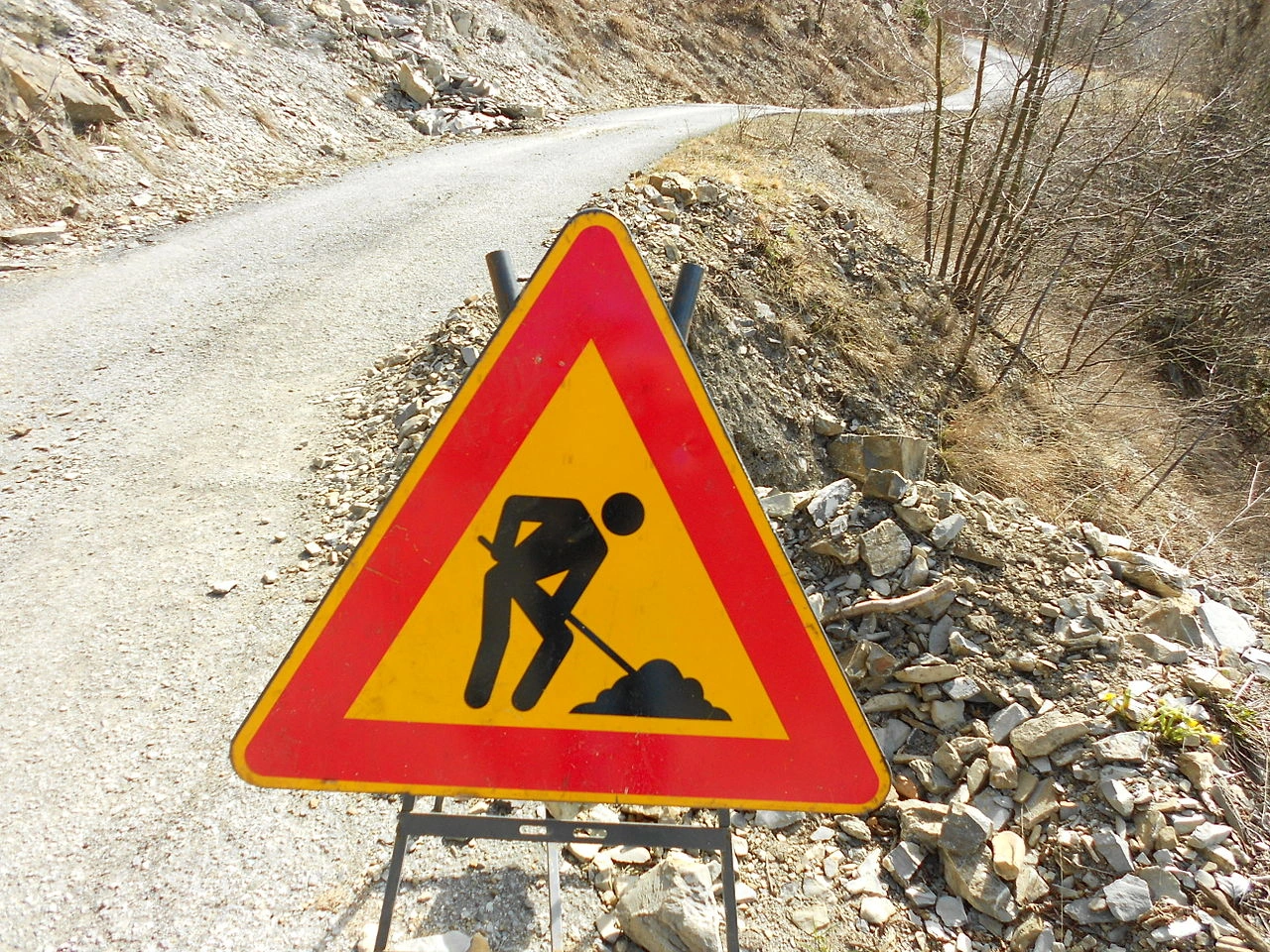 Yol çalışmaları