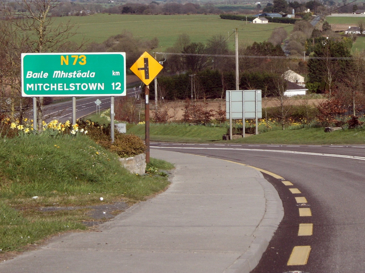 Priority at the next junction