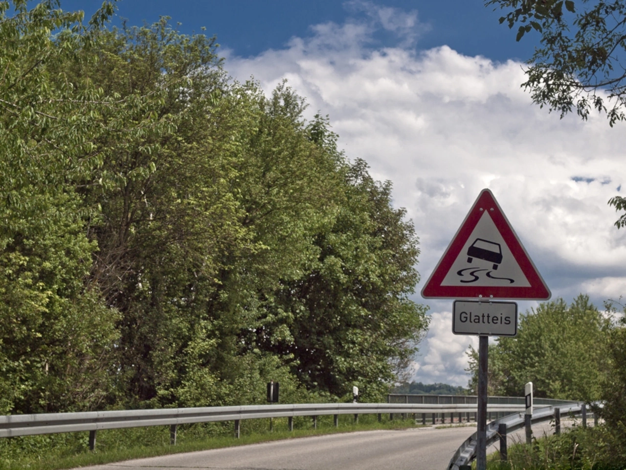 Slippery road
