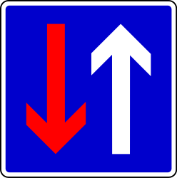 Road narrowing, oncoming drivers have to give way.