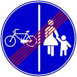 Fim de via dividida para peões e ciclistas.