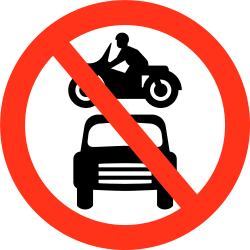 Motorräder und Pkw verboten.