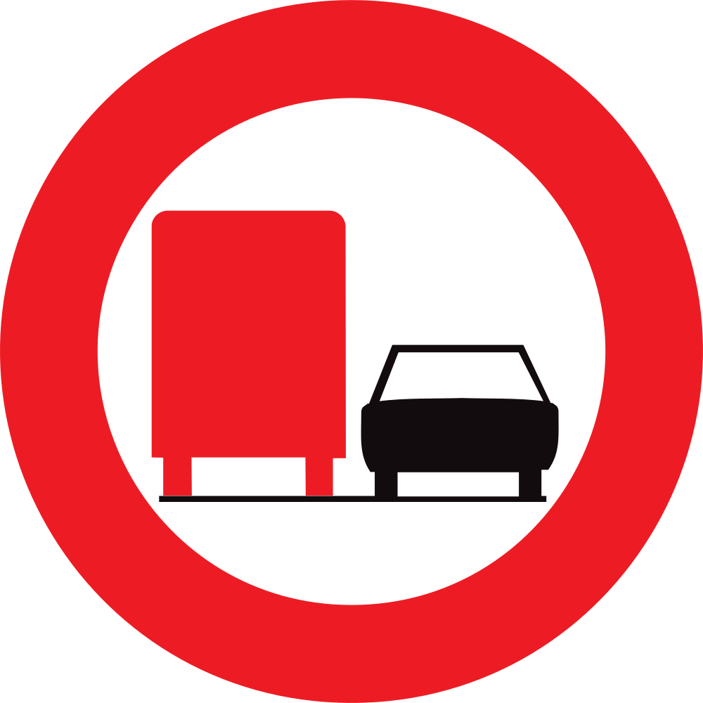 Überholen für Lastwagen verboten.