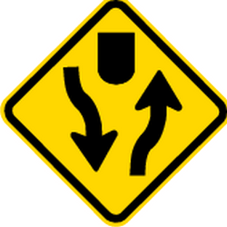 Warnung vor geteilter Fahrbahn.