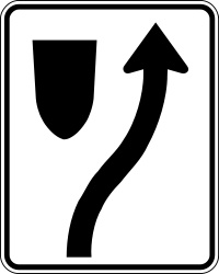 Hindernis rechts passieren.