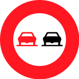Überholen verboten.