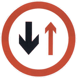 Road narrowing, give way to oncoming drivers.