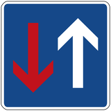 Road narrowing, oncoming drivers have to give way.