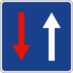 Road narrowing, oncoming drivers have to give way.