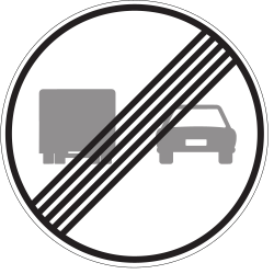 Ende des Überholverbots für Lastwagen.