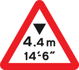 Aviso de restrição de altura.