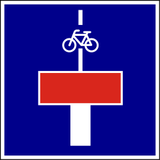 Dead end street with a passage for cyclists.