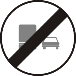 Ende des Überholverbots für Lastwagen.