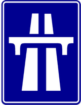 Beginn einer Autobahn.