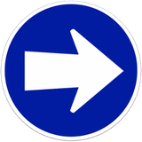 Rechts fahren vorgeschrieben.