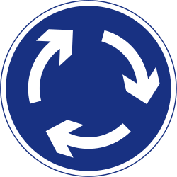 Vorgeschriebene Fahrtrichtung im Kreisverkehr.