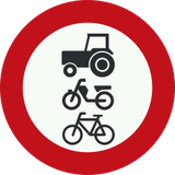 Ciclistas, ciclomotores e tratores proibidos.