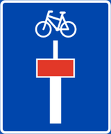 Sackgasse mit Durchgang für Radfahrer.