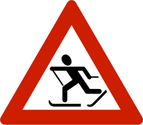 Warnung vor Skifahrern.