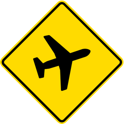 低空飛行の航空機に注意。