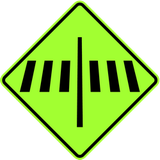 横断歩道に注意。