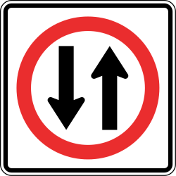 対面通行道路。