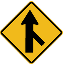 Warnung vor einmündendem Verkehr von rechts.