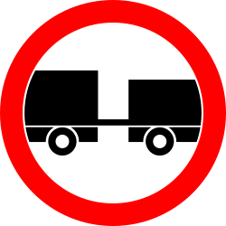 Camiones con remolque prohibidos.