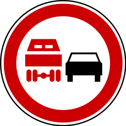 Ultrapassagem proibida para camiões.