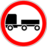 Lastwagen mit Anhänger verboten.