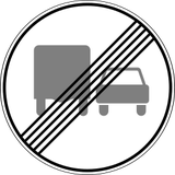 Ende des Überholverbots für Lastwagen.