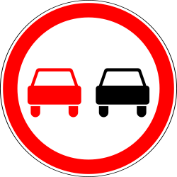 Überholen verboten.