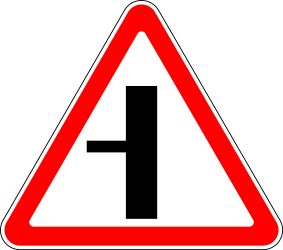 Vorfahrt an der Kreuzung.