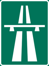 Beginn einer Autobahn.