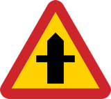 Vorfahrt an der Kreuzung.