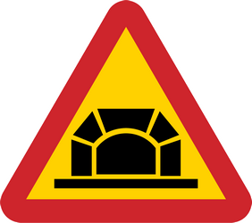 Warnung vor einem Tunnel.