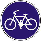Vía obligatoria para ciclistas.