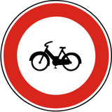 Ciclomotores prohibidos.