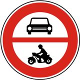 Motocicletas y automóviles prohibidos.