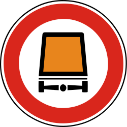Fahrzeuge mit gefährlichen Gütern verboten.