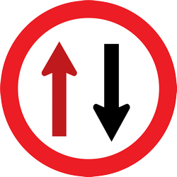 Yol daralması, karşıdan gelene yol ver.