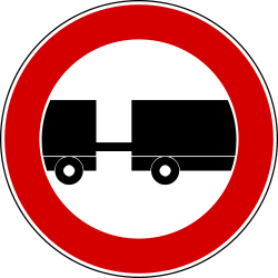Camiones con remolque prohibidos.