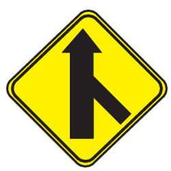 Incorporación de tráfico por la derecha.