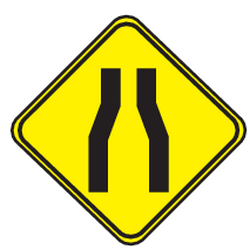 Advertencia de estrechamiento de la vía.